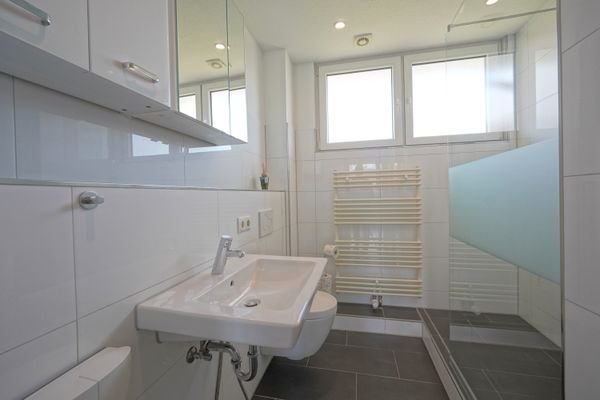 modernes Duschbad 
