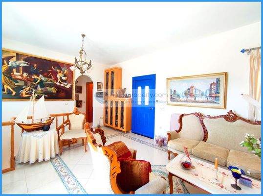 cedc46f8b1e84904b8602e36caf1e391-original