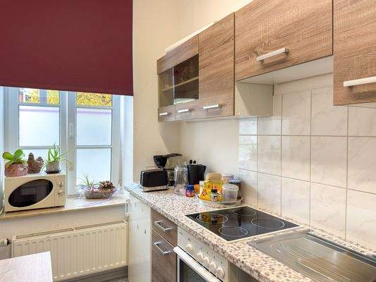 Aufenthaltsraum mit Küchenanschluss