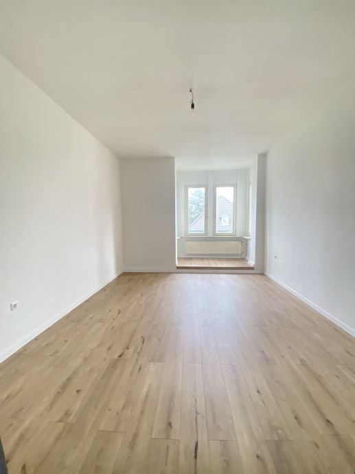 3 Zimmer-Wohnung mit Altbaucharme