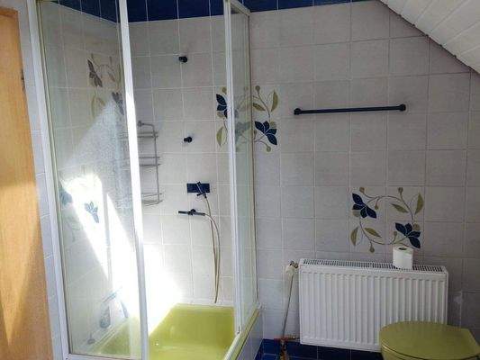 Bad mit Dusche