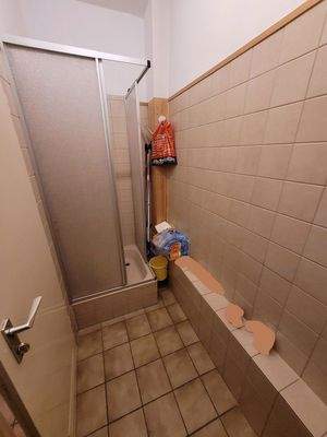 Badezimmer (Duschkabine)