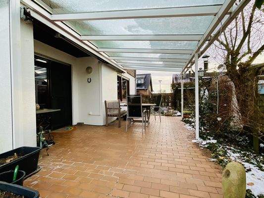 Überdachte Terrasse