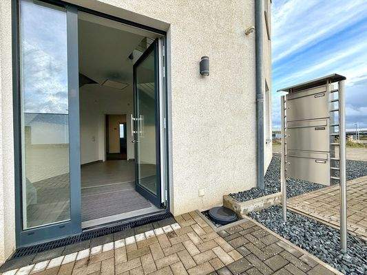 Eingang Bürogebäude