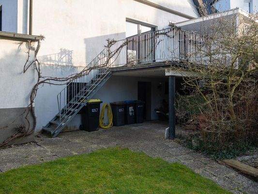 Terrasse mit Gartenzugang