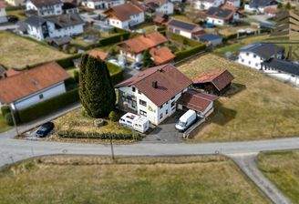 Wohnhaus mit Grundstück
