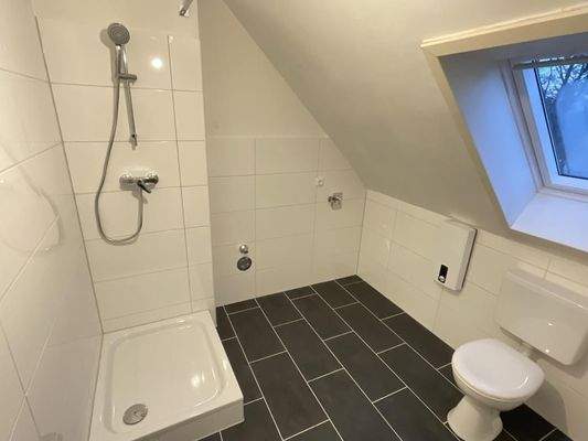 Bad mit Waschmaschinenansch.