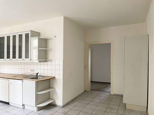 Küche, Blick Flur.JPG