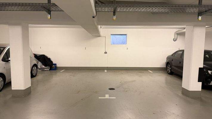 Tiefgaragenstellplatz