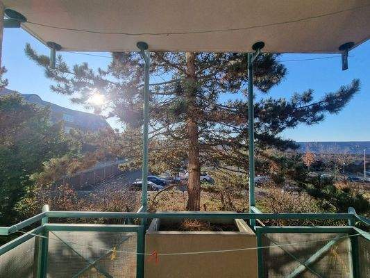 Sonniger Balkonblick