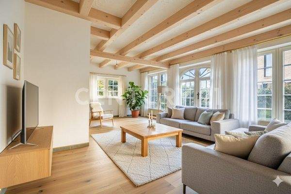 Wohnzimmer Bsp. mit neuem Boden und helleren Deckenbalken