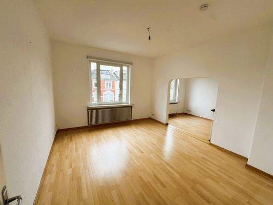 2.OG weiteres Zimmer.JPG