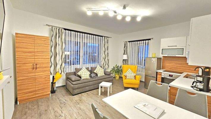 Wohn-/Esszimmer - Wohnung - Seeboden - kaufen