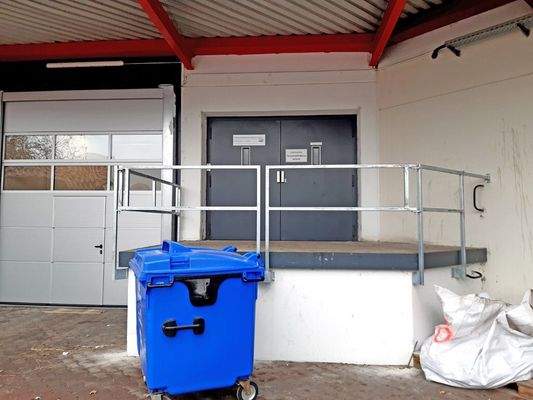 Rampe & Lastenaufzug