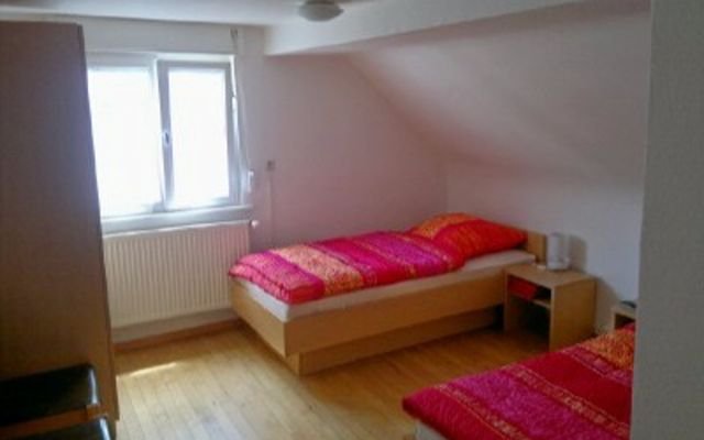 183vierbettzimerzuerstr_bed_breakfast_stuttgart.jpg