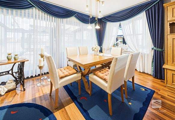 Wohn-/Esszimmer (KI)