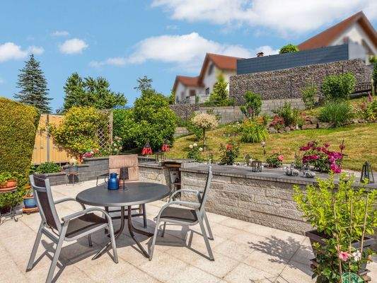 Terrasse und Garten