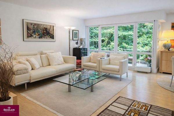 Blick in den offenen Wohn- Essbereich