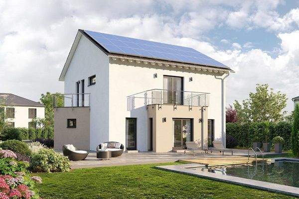Pooloase mit Solaranlage