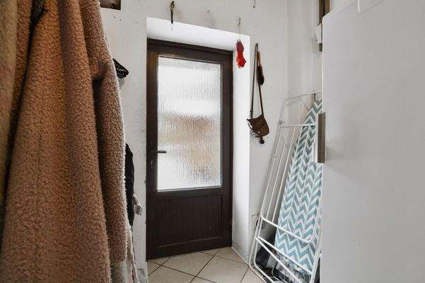 Seiteneingang zum HWR