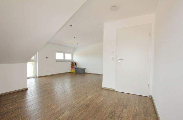 Weiteres Zimmer im Dachgeschoss