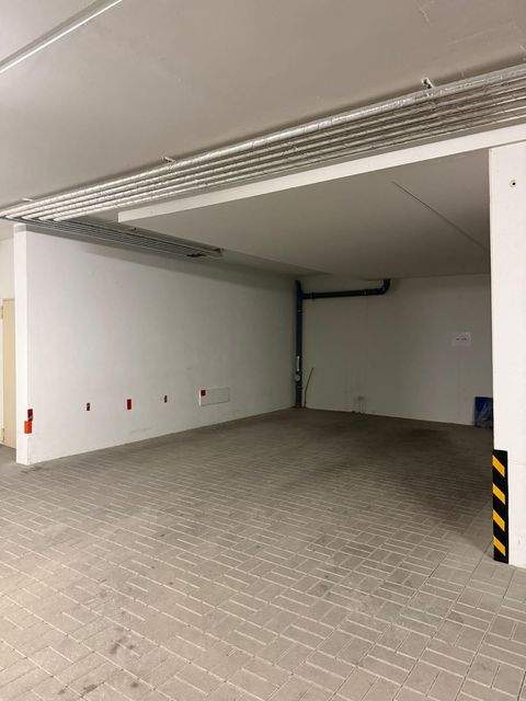 Bad Neustadt an der Saale Garage, Bad Neustadt an der Saale Stellplatz