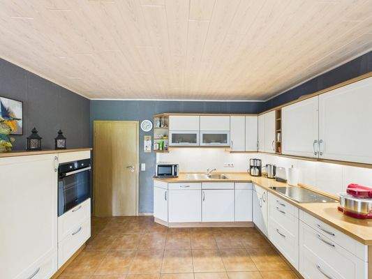 CAM03784G0-PR0088-STILL010