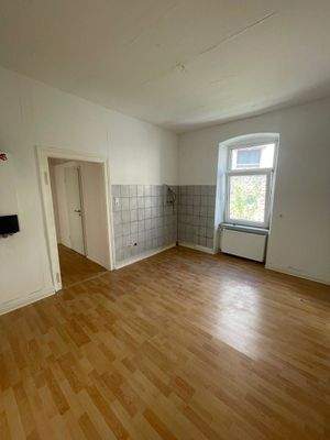 e3bc2300-59df-4f15-bc6f-70c865f3031d