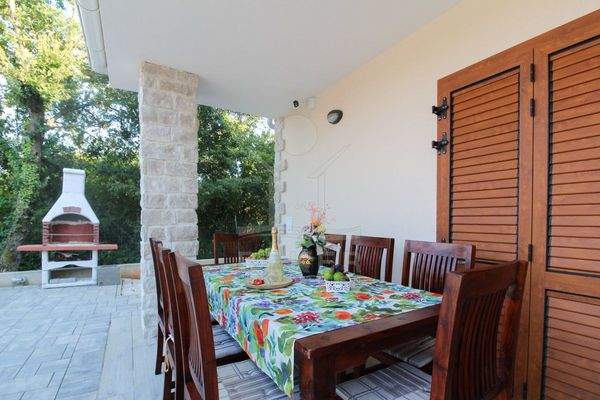 Laden Sie Freunde und Familie ein