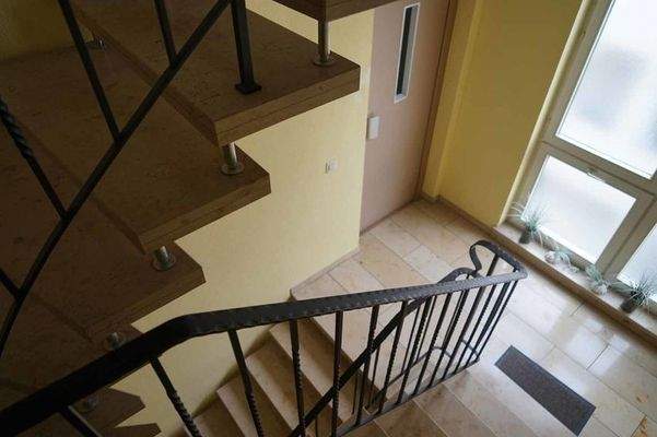 Großzügiges Treppenhaus