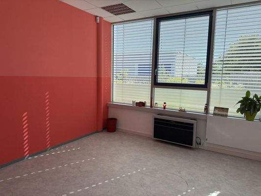 Bürozimmer EG (2).jpg