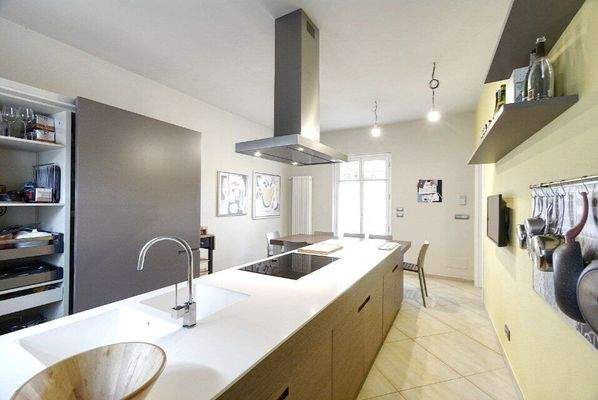 elegantes Haus im Zentrum von Canale –  Piemont