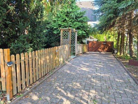 Ansicht Süden mit Zugang Haus