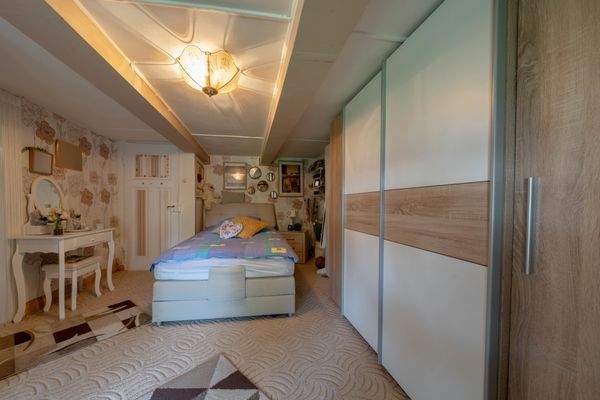 Haus 1 OG Schlafzimmer 