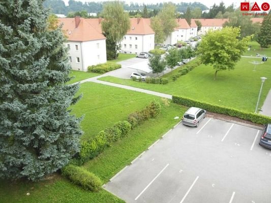 Blick Küche in den Hof