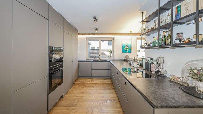 KITZIMMO-Exklusive Haushälfte in Ruhelage mit Bergblick kaufen - Immobilien Waidring.