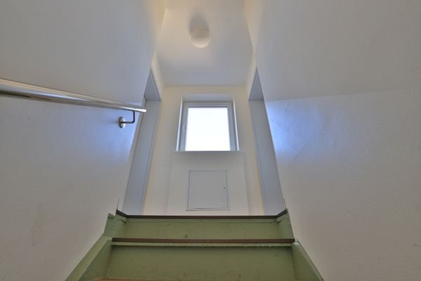 Zugang zu Dachgeschosswohnungen