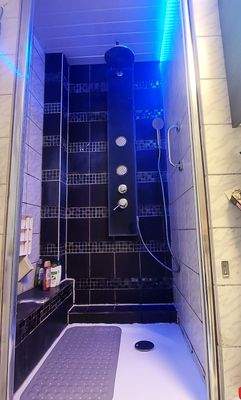 Dusche.jpg