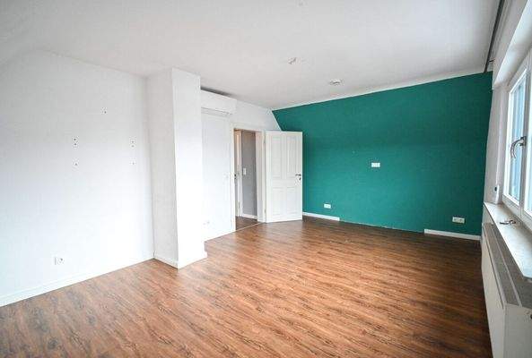 Schlafzimmer 1 von 2 1.OG