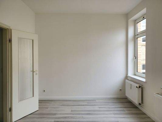 Zimmer vorne_ (2).jpg