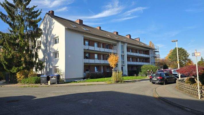 Fassade, straßenseitig.jpg