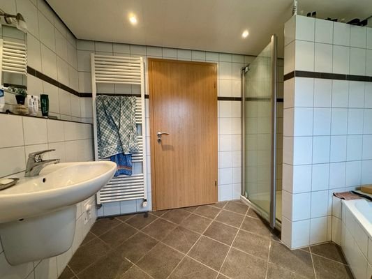 Badezimmer EG WHG