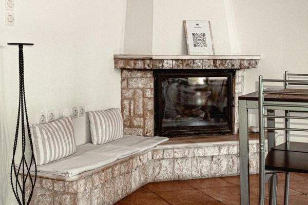 Kreta, Roumeli: Wunderschöne Villa auf dem Land