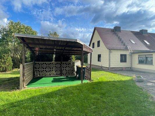 überdachter Sitzplatz