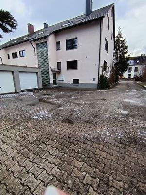 Hausansicht Garagenhof.jpg