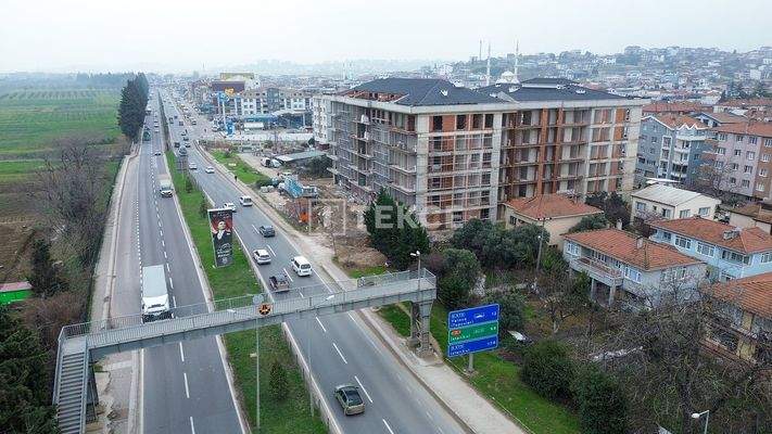 Shops on the Main Road with High Rental Potential in Yalova