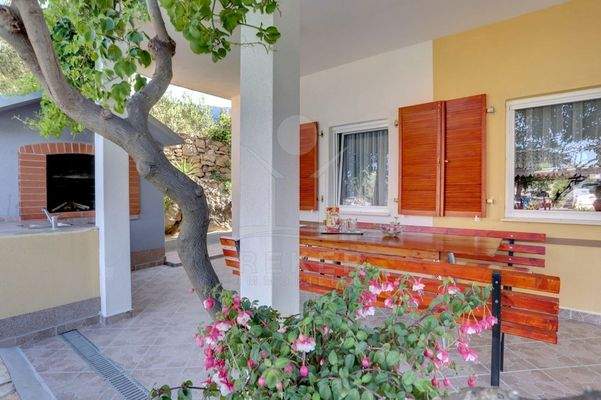 In der Außenküche trifft Genuss auf Harmonie