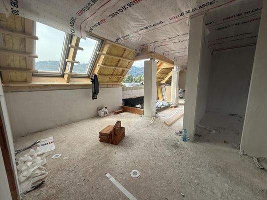 20250902_095441077_iOS