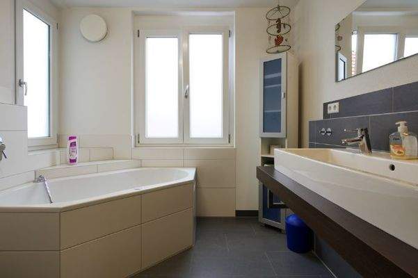 189 P Bad Badewanne (1 von 1)