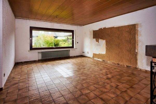 Wohnzimmer mit Kamin